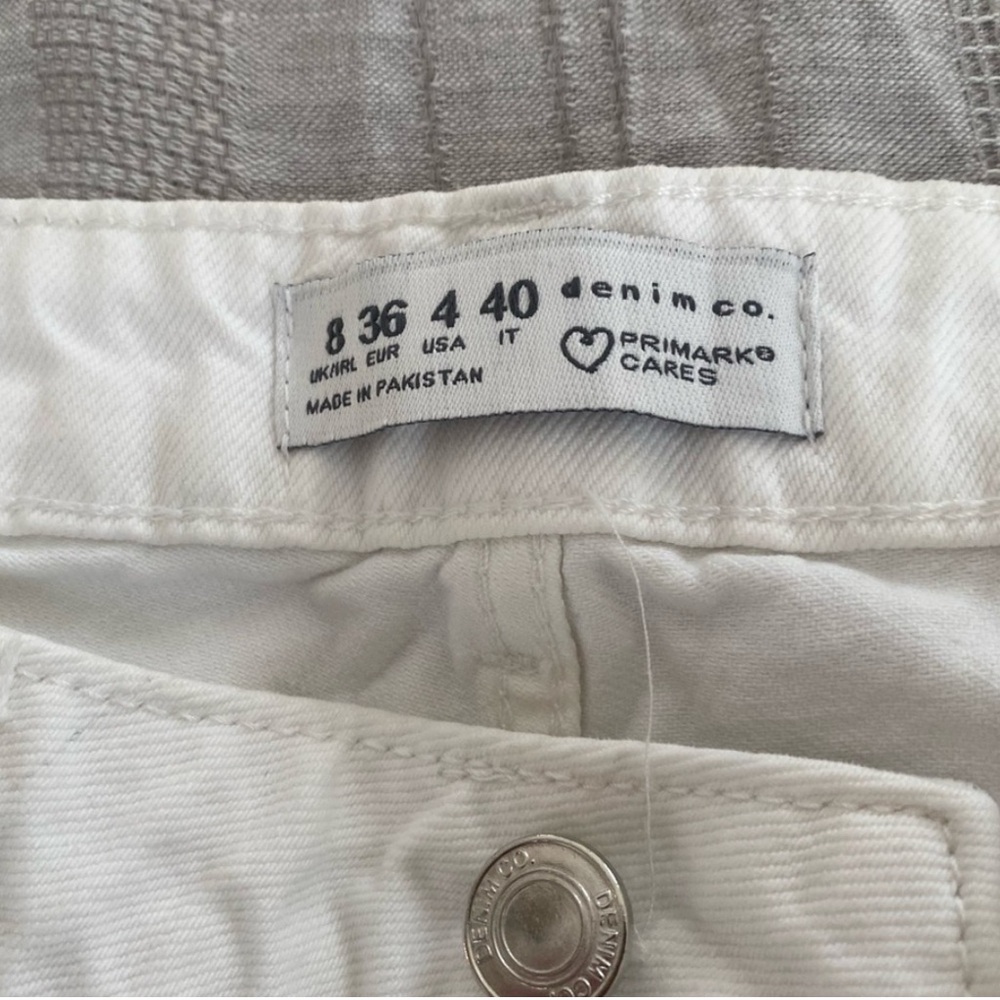 Primark Women's White Straight Leg Jeans - Picture 4 of 4